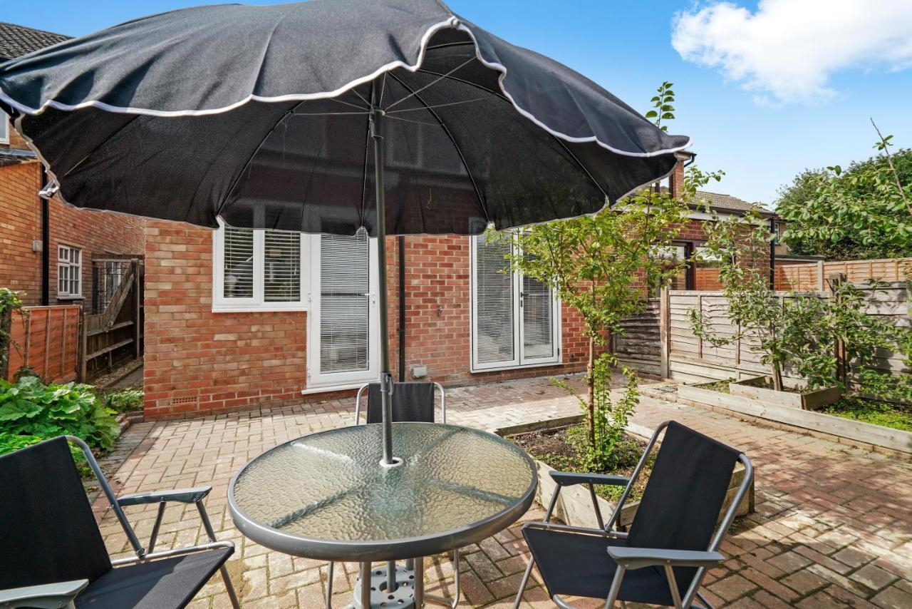 Appartement Boutique Heathrow Studio'S - Parking - Garden à Harmondsworth Extérieur photo