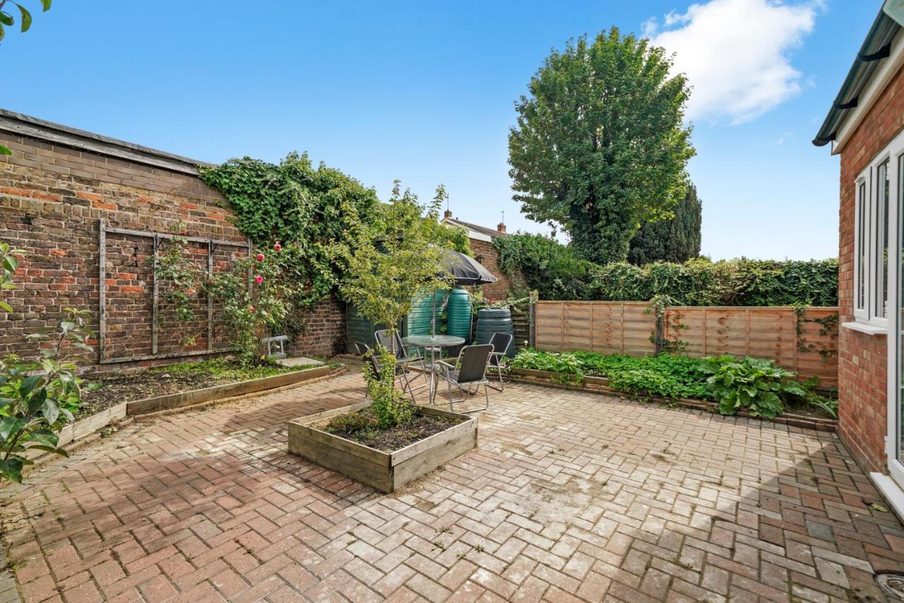 Appartement Boutique Heathrow Studio'S - Parking - Garden à Harmondsworth Extérieur photo