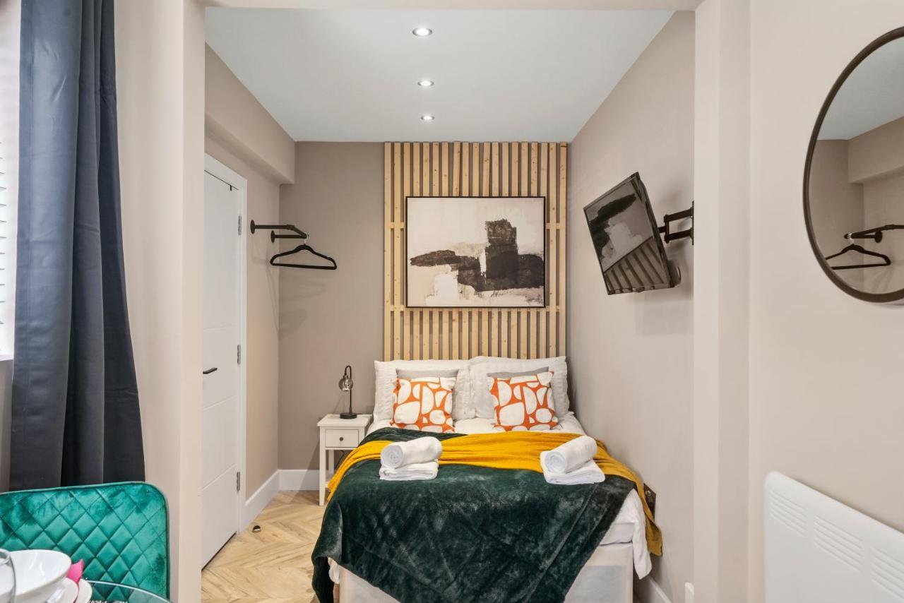 Appartement Boutique Heathrow Studio'S - Parking - Garden à Harmondsworth Extérieur photo