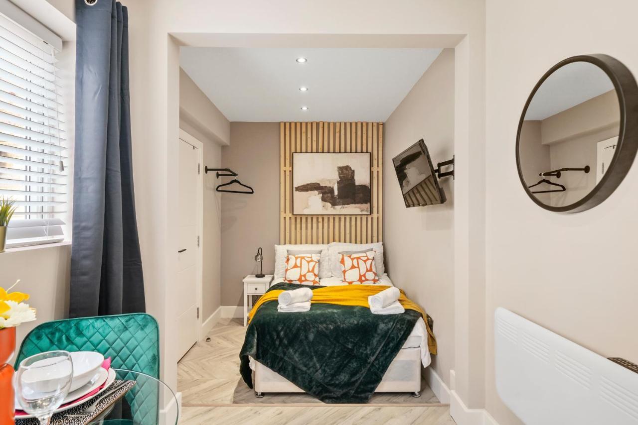 Appartement Boutique Heathrow Studio'S - Parking - Garden à Harmondsworth Extérieur photo