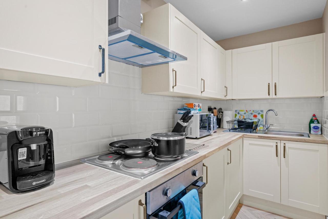 Appartement Boutique Heathrow Studio'S - Parking - Garden à Harmondsworth Extérieur photo