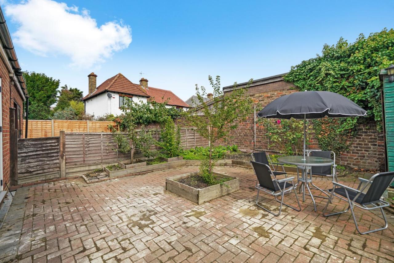 Appartement Boutique Heathrow Studio'S - Parking - Garden à Harmondsworth Extérieur photo
