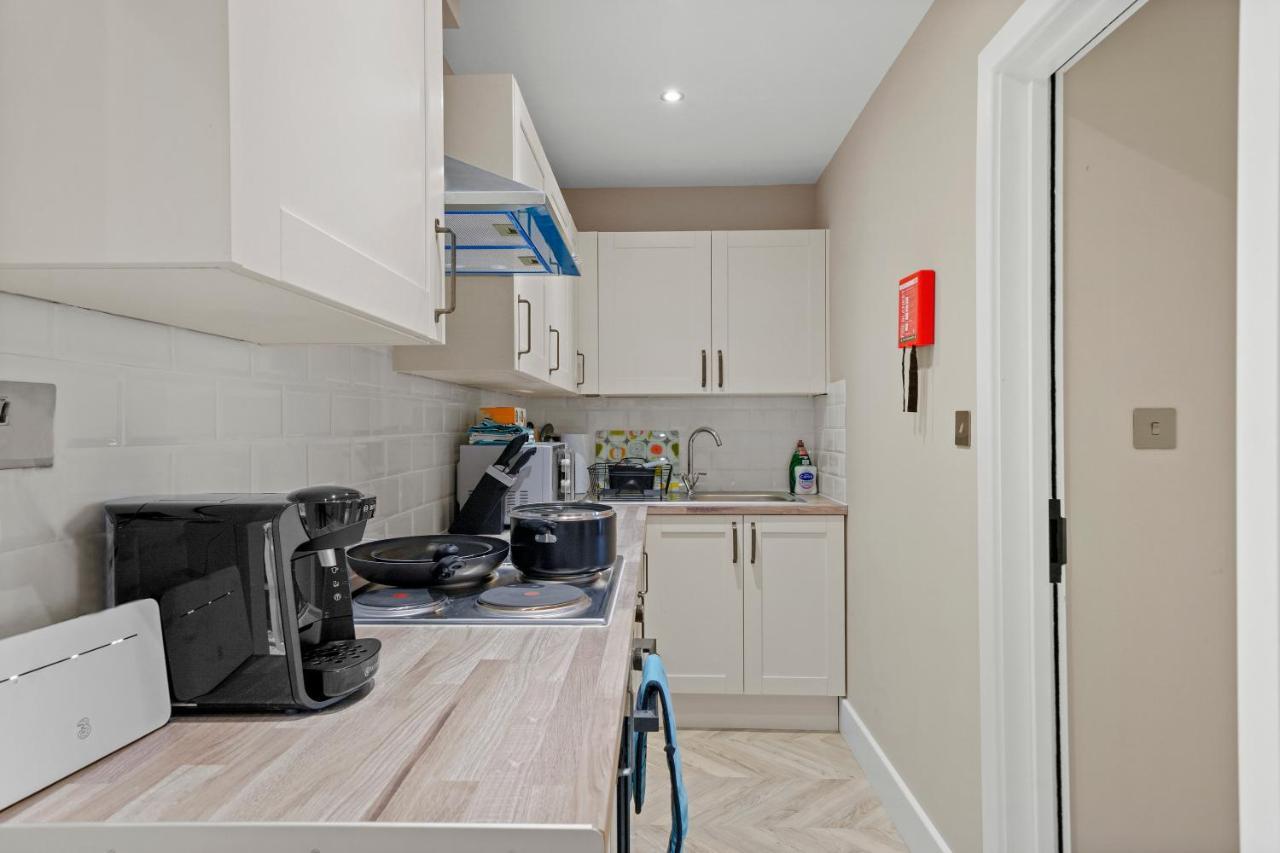 Appartement Boutique Heathrow Studio'S - Parking - Garden à Harmondsworth Extérieur photo
